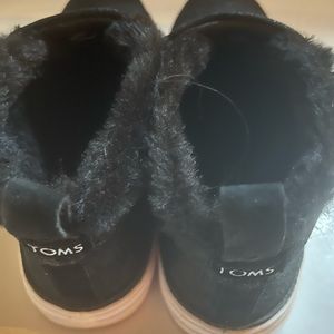 Tom’s Boots. Black with fur